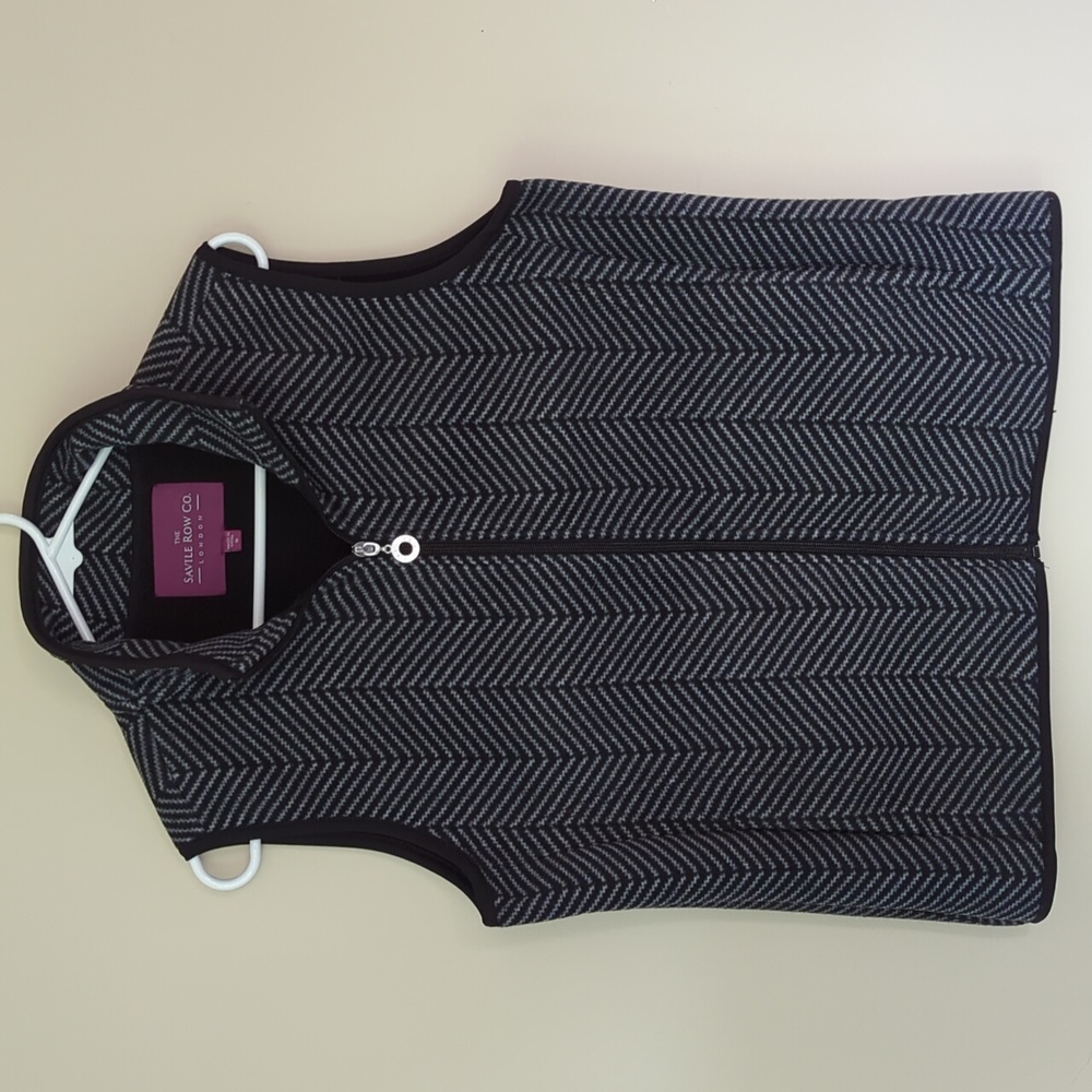 The Savile Row Co. London Fleece Herringbone Zip Up Vest M Black Pattern